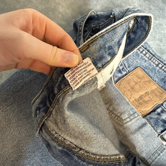 Vintage Levi’s 501 Men’s Jeans Size 40 Fits 35x30 Blue Wash Denim Made in USA - Picture 5 of 16